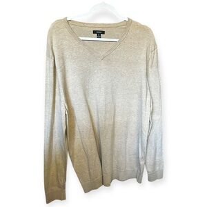 Alfani cream V neck Sweater
